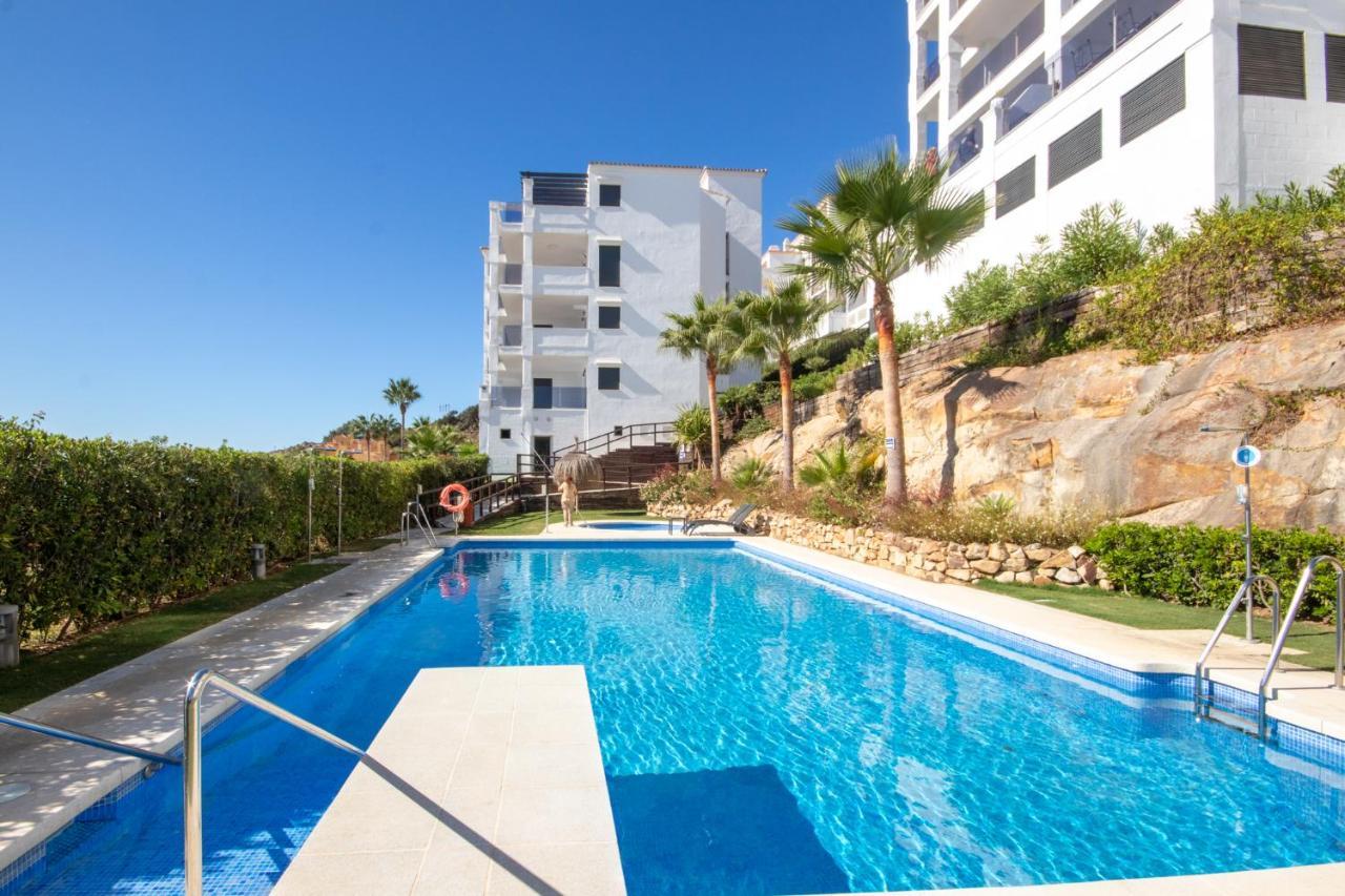 Luxury 2 Bedrooms Apt With Seaview Blue Suite 4104 Manilva Luaran gambar